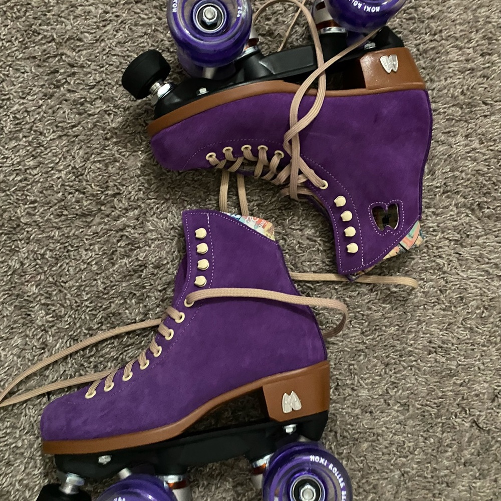 moxi lolly roller skates